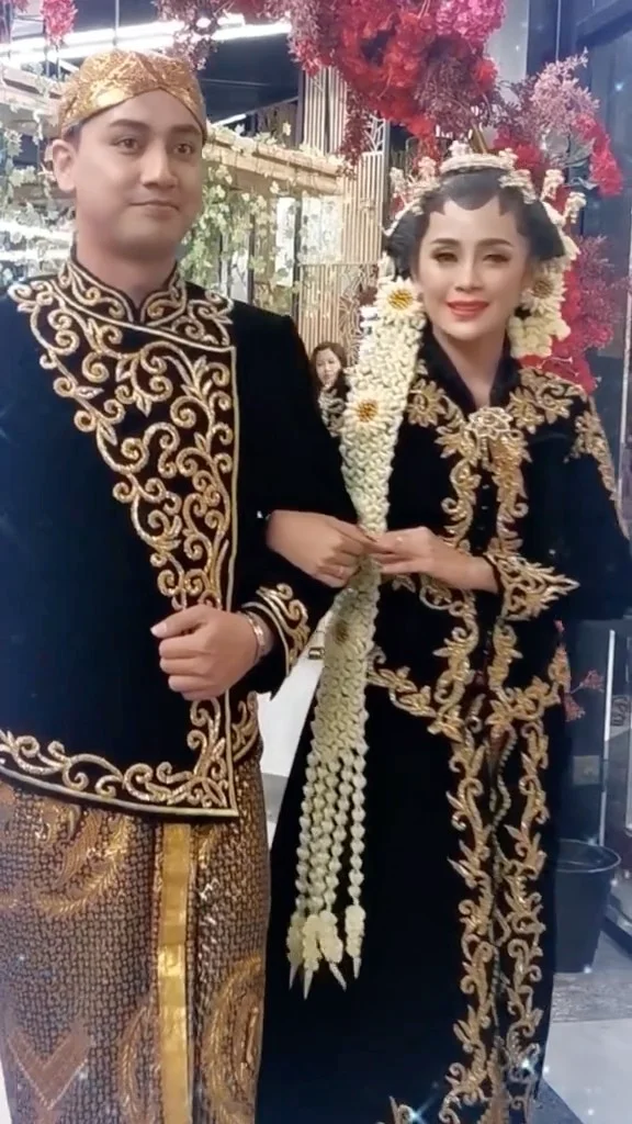 Sewa Busana Adat Semarang